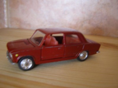 19829121.jpg