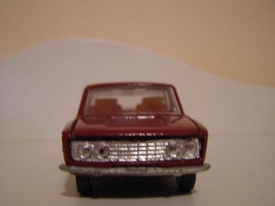 19830553.jpg