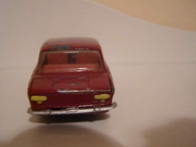 19830564.jpg