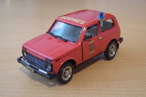 lada_2121_niva_rot.jpg